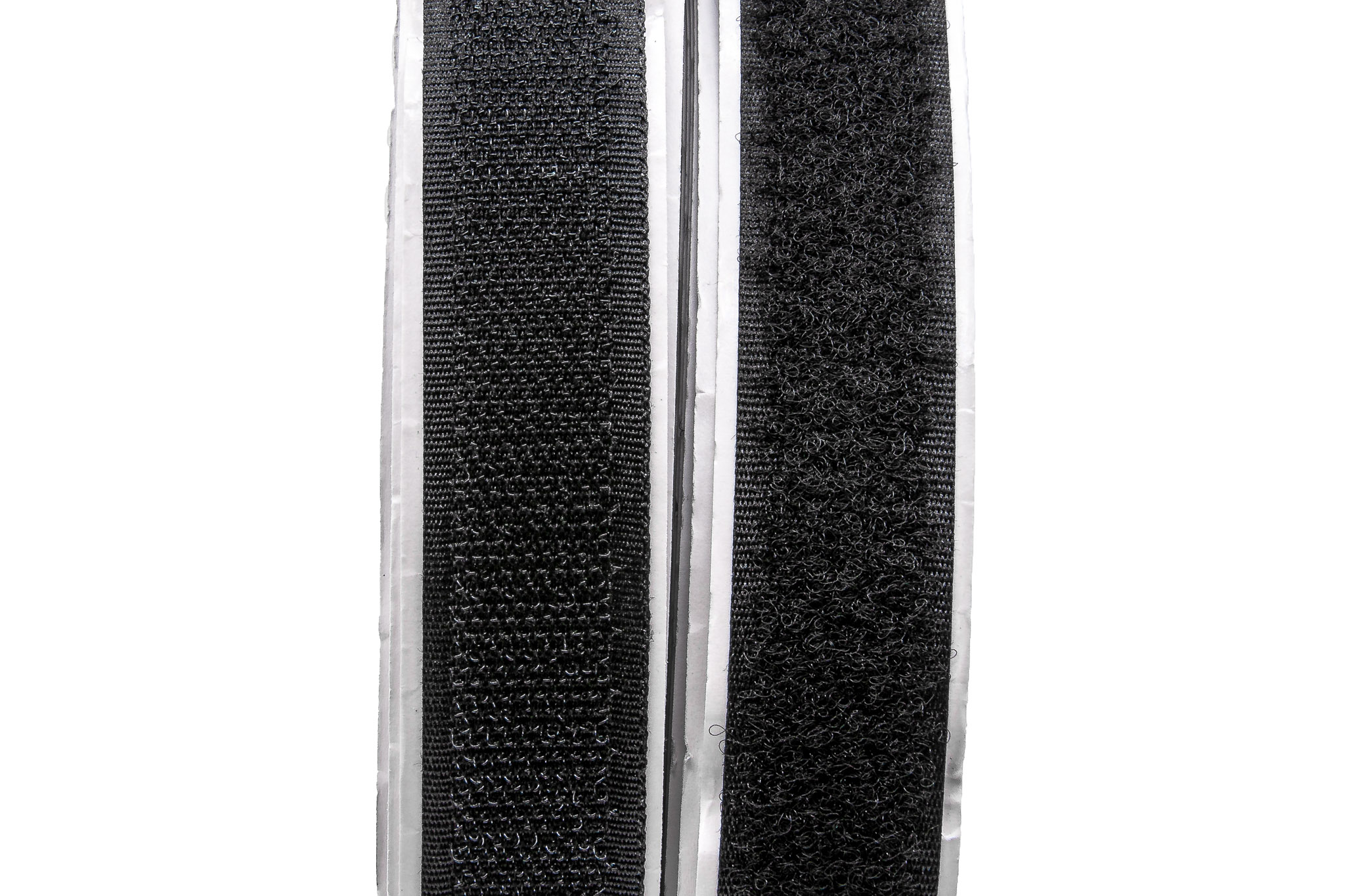 Abrojo autoadhesivo de 20 mm x 10 mts Negro